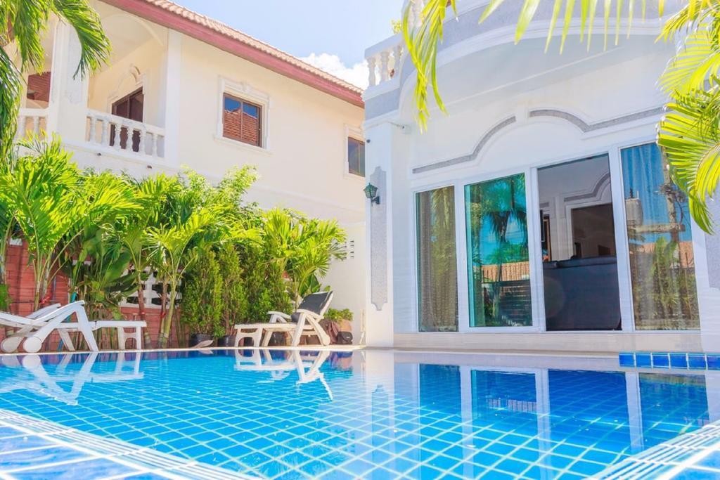 Ratana Villa - Pattaya Holiday House Walking Street 7 Bedrooms Exterior foto